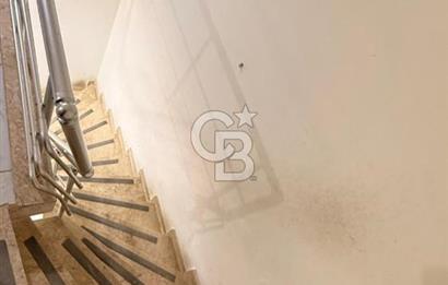 SARUHANLIDA CADDE ÜZERİ KİRACILI 293m² ÇİFT CEPHE SATILIK DÜKKAN