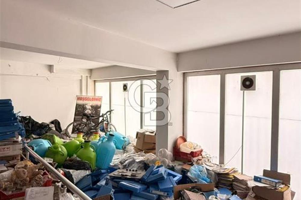SARUHANLIDA CADDE ÜZERİ KİRACILI 293m² ÇİFT CEPHE SATILIK DÜKKAN