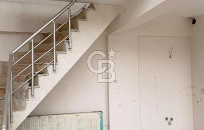 SARUHANLIDA CADDE ÜZERİ KİRACILI 293m² ÇİFT CEPHE SATILIK DÜKKAN