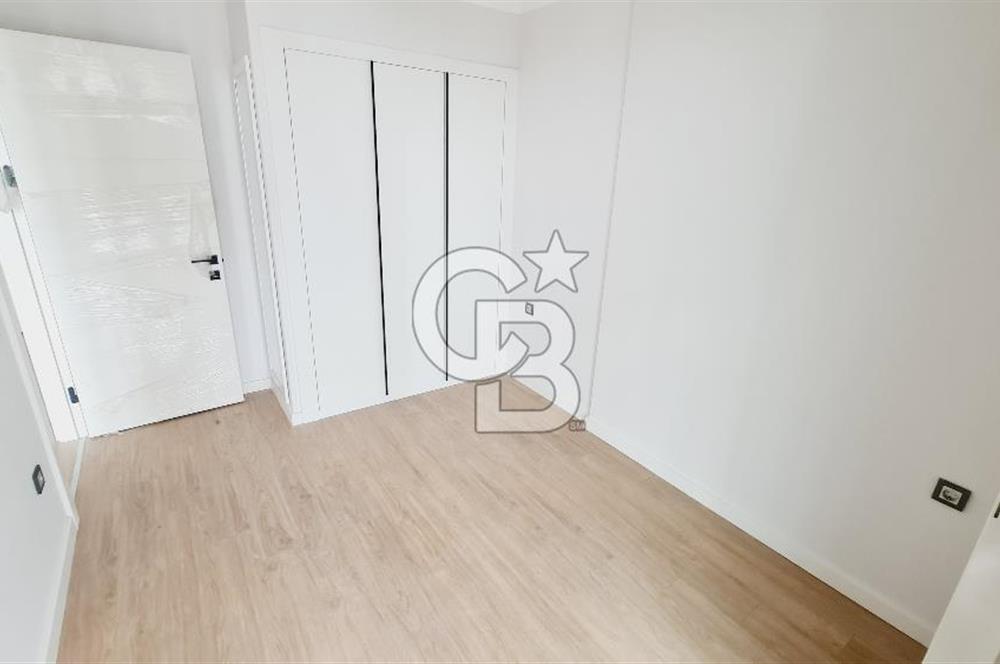 Manisa Meydan Sitesi Balkonu Cam Kapamalı Kiralık 1+1 Daire