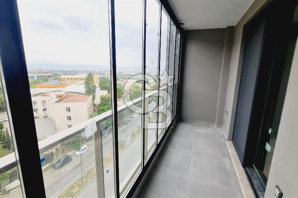 Manisa Meydan Sitesi Balkonu Cam Kapamalı Kiralık 1+1 Daire