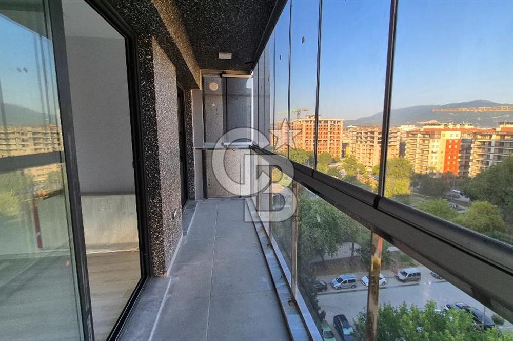 Bayraklı Mansuroğlu'nda Kiralık Geniş 3+1 Daire