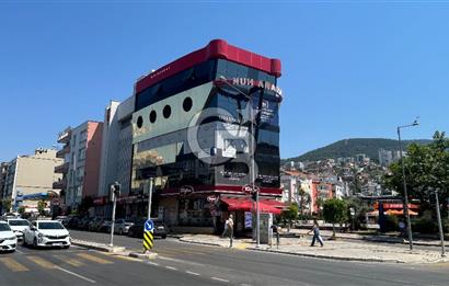 Narlıdere'nin Merkezi Noktasında 130 m² Satılık Ofis
