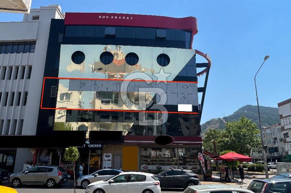 Narlıdere'nin Merkezi Noktasında 130 m² Satılık Ofis