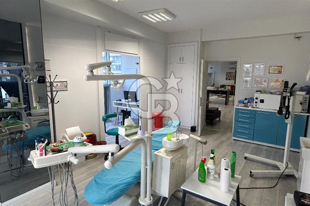 Narlıdere'nin Merkezi Noktasında 130 m² Satılık Ofis