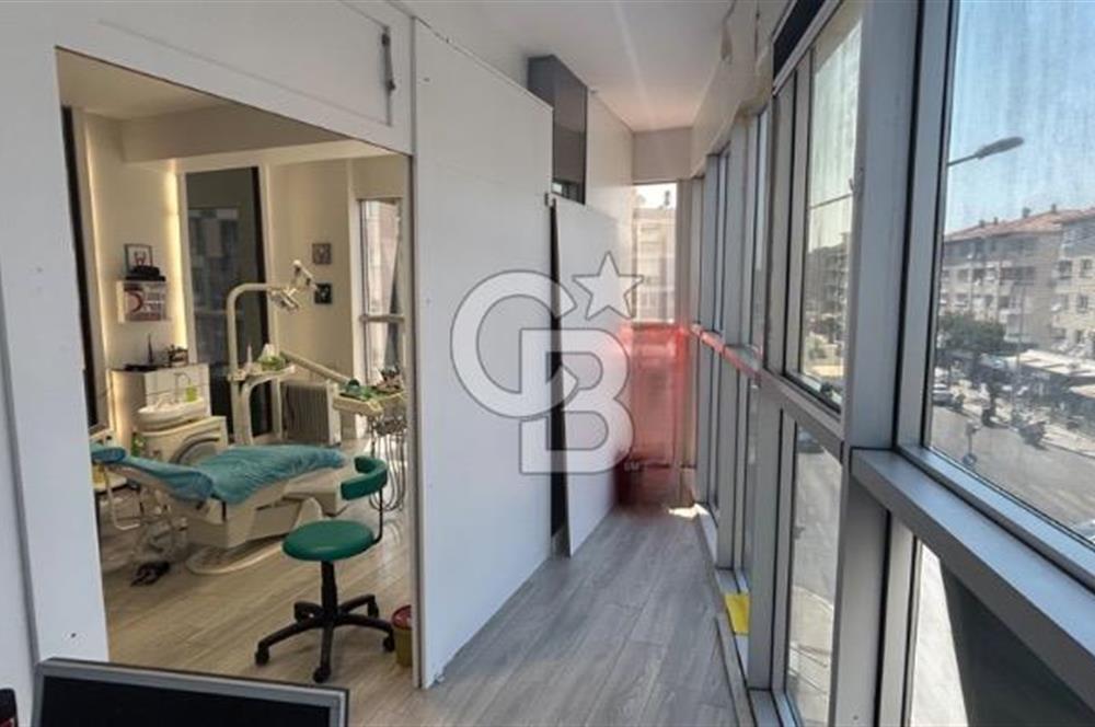 Narlıdere'nin Merkezi Noktasında 130 m² Satılık Ofis