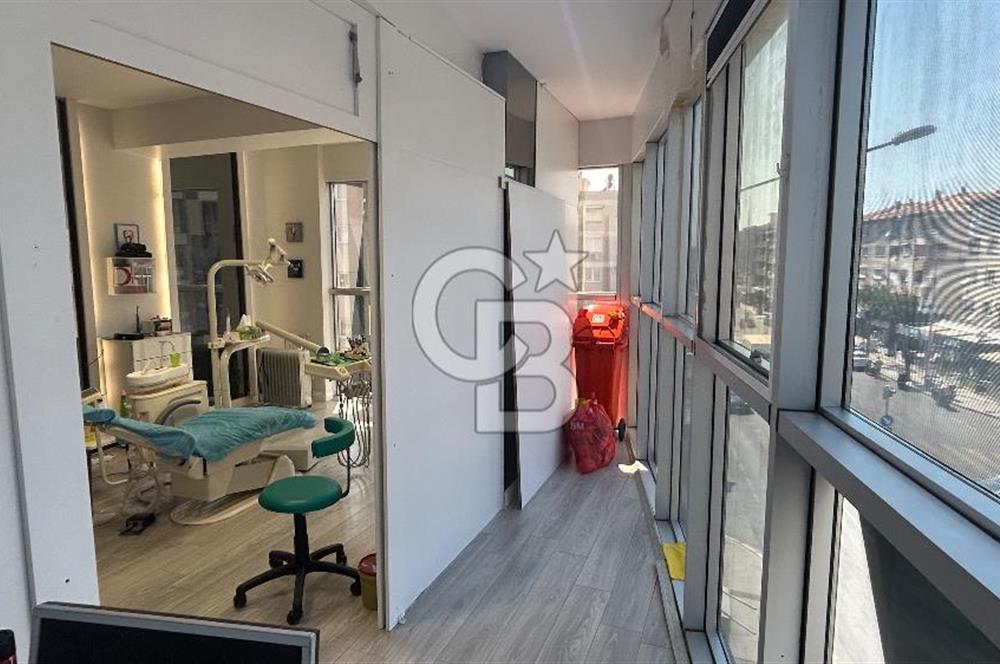 Narlıdere'nin Merkezi Noktasında 130 m² Satılık Ofis