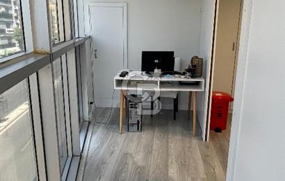 Narlıdere'nin Merkezi Noktasında 130 m² Satılık Ofis