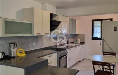 ÇEŞME OVACIKTA SİTE İÇERİSİNDE KİRALIK VİLLA