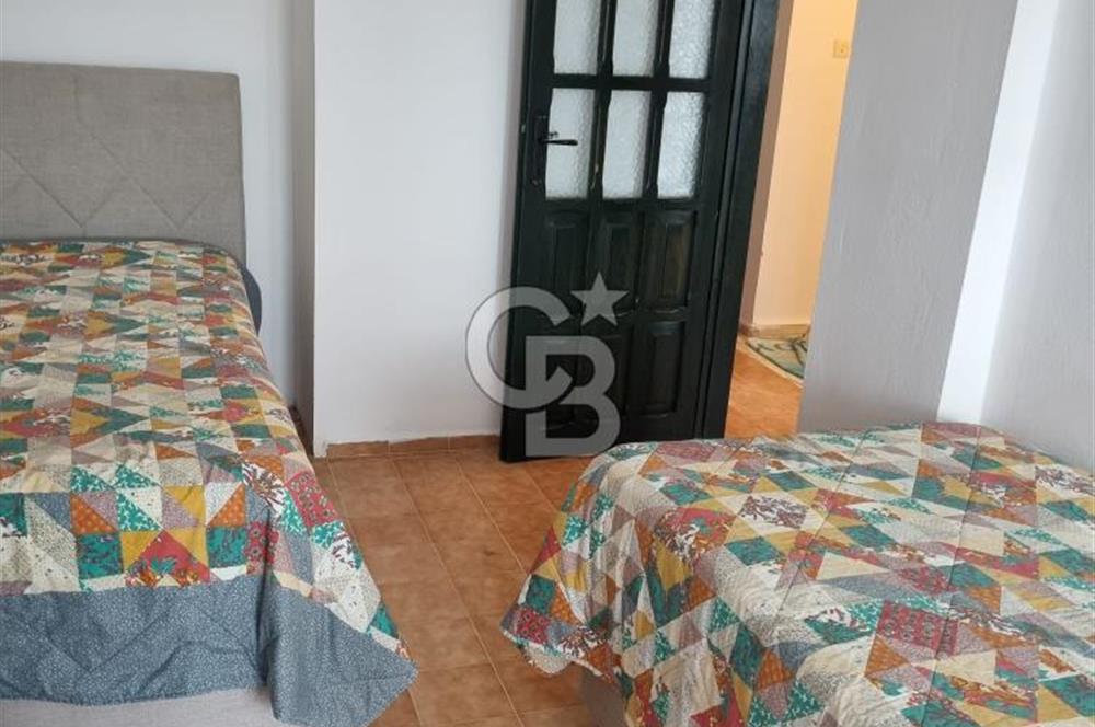 ÇEŞME OVACIKTA SİTE İÇERİSİNDE KİRALIK VİLLA