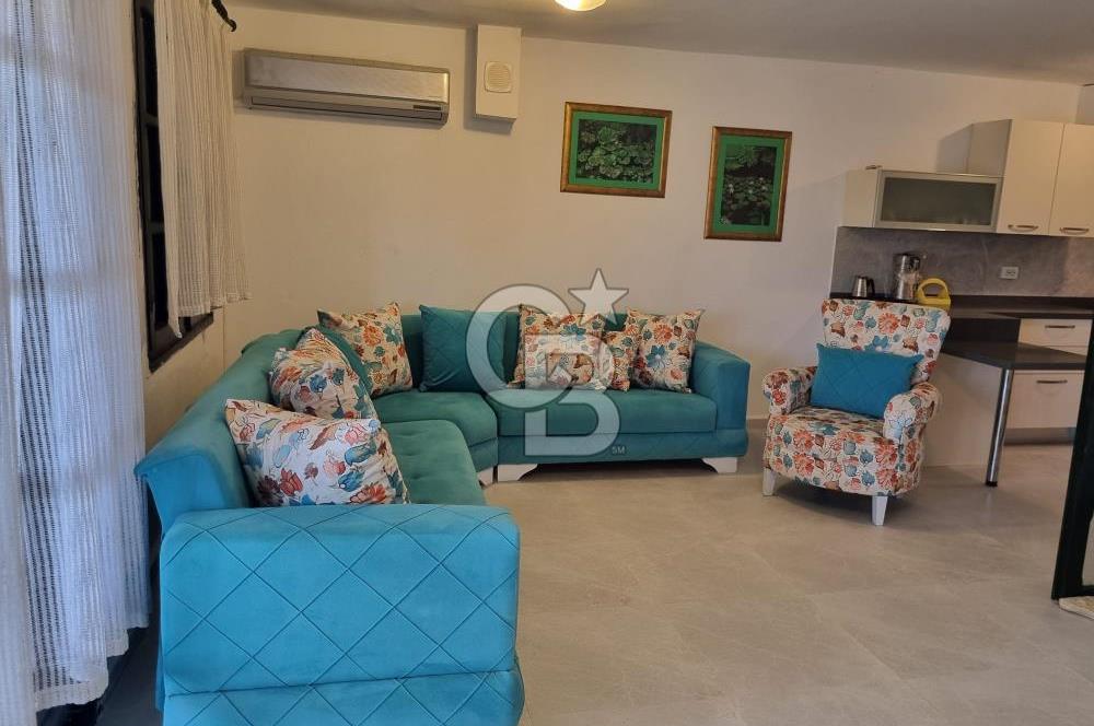 ÇEŞME OVACIKTA SİTE İÇERİSİNDE KİRALIK VİLLA