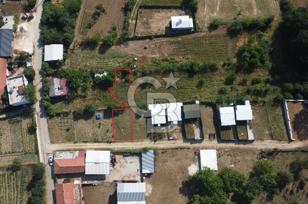 UNÇUKURUNDA KÖY İÇİNDE ARSA