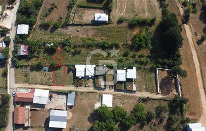 UNÇUKURUNDA KÖY İÇİNDE ARSA