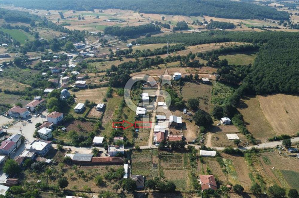UNÇUKURUNDA KÖY İÇİNDE ARSA