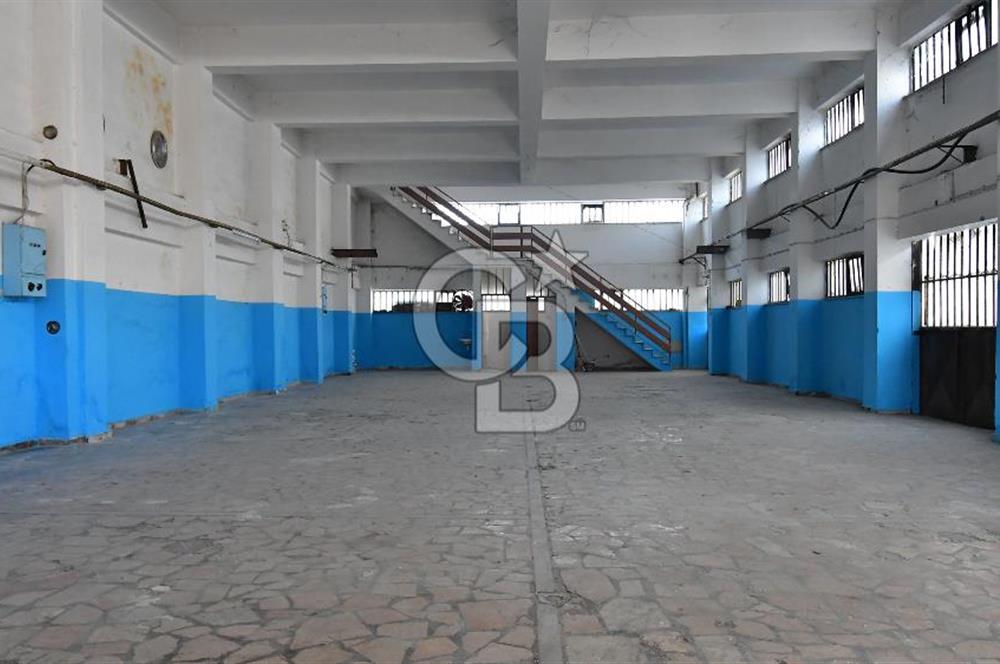 Bursa Osmangazi Küçükbalıklı'da 720 m² Kolonsuz Kiralık Fabrika