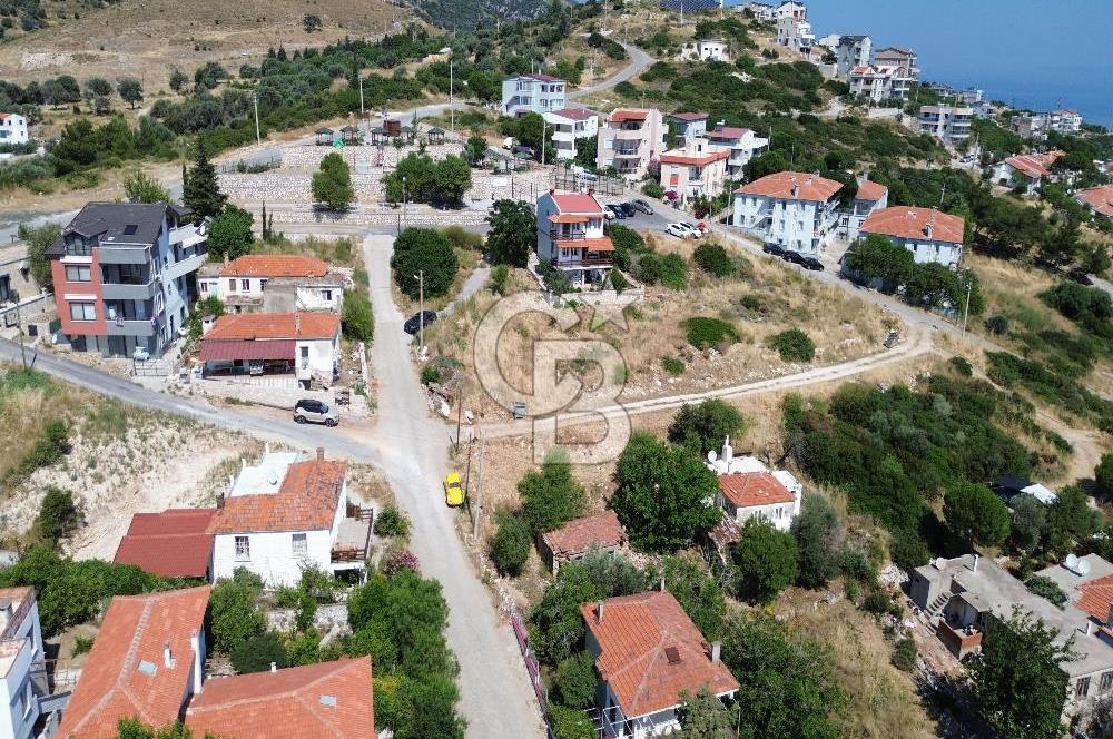 Karaburun Merkez'de Panoramik Deniz Manzaralı 169 m² Arsa