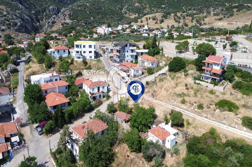 Karaburun Merkez'de Panoramik Deniz Manzaralı 169 m² Arsa