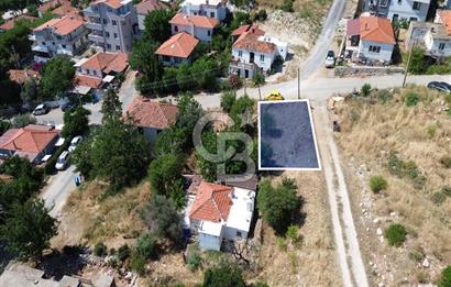 Karaburun Merkez'de Panoramik Deniz Manzaralı 169 m² Arsa