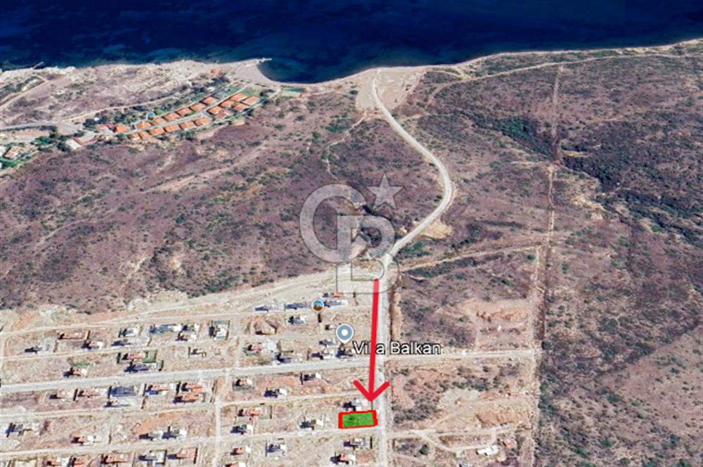Karaburun Kamukent’te Deniz Manzaralı Köşe Villa Arsası