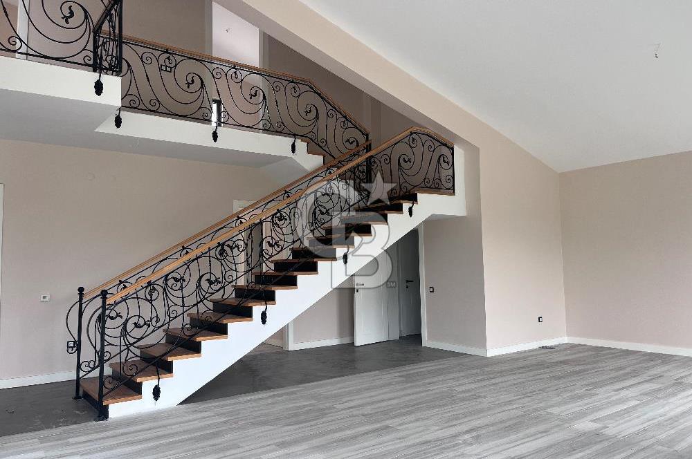 Ballıkpınar Villa Voga Sitesinde Geniş Lüks Villa 