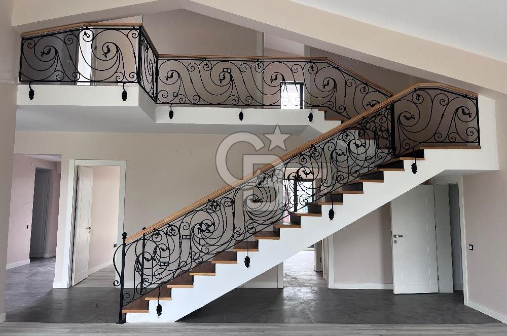 Ballıkpınar Villa Voga Sitesinde Geniş Lüks Villa 