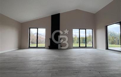 Ballıkpınar Villa Voga Sitesinde Geniş Lüks Villa 