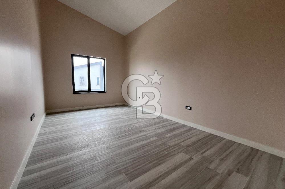Ballıkpınar Villa Voga Sitesinde Geniş Lüks Villa 