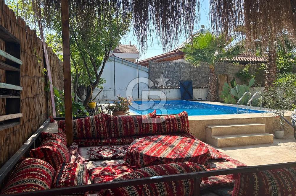 Muğla Köyceğiz'de Havuzlu Tek Katlı Satılık Müstakil Ev