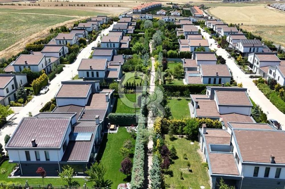 Ballıkpınar Villa Voga Sitesinde Geniş Lüks Villa 