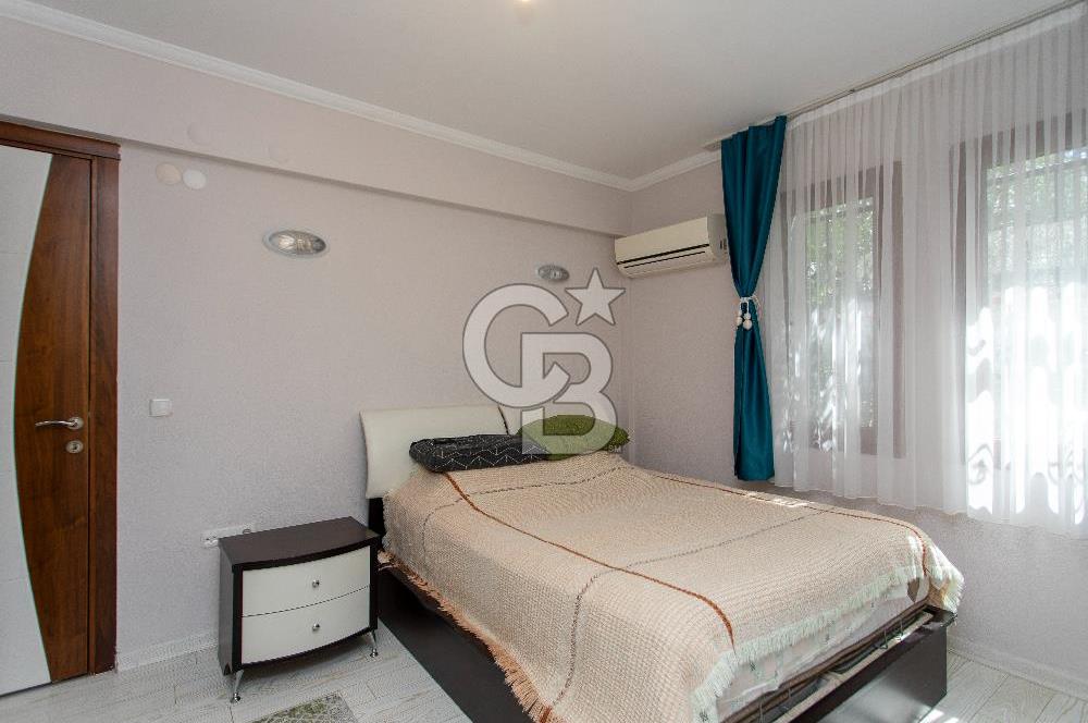 Foça Atatürk Mah. Site İçerisinde Satılık Bahçe Katı 2+1 Daire