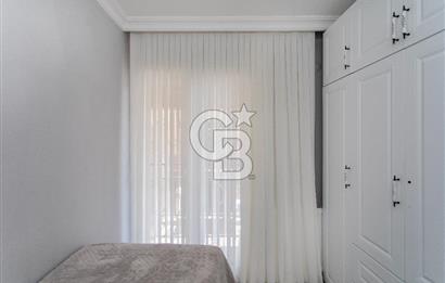 Yenifoça Gencelli'de Satılık Havuzlu 4+1 Tripleks Villa