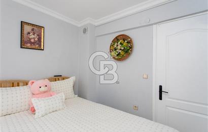 Yenifoça Gencelli'de Satılık Havuzlu 4+1 Tripleks Villa