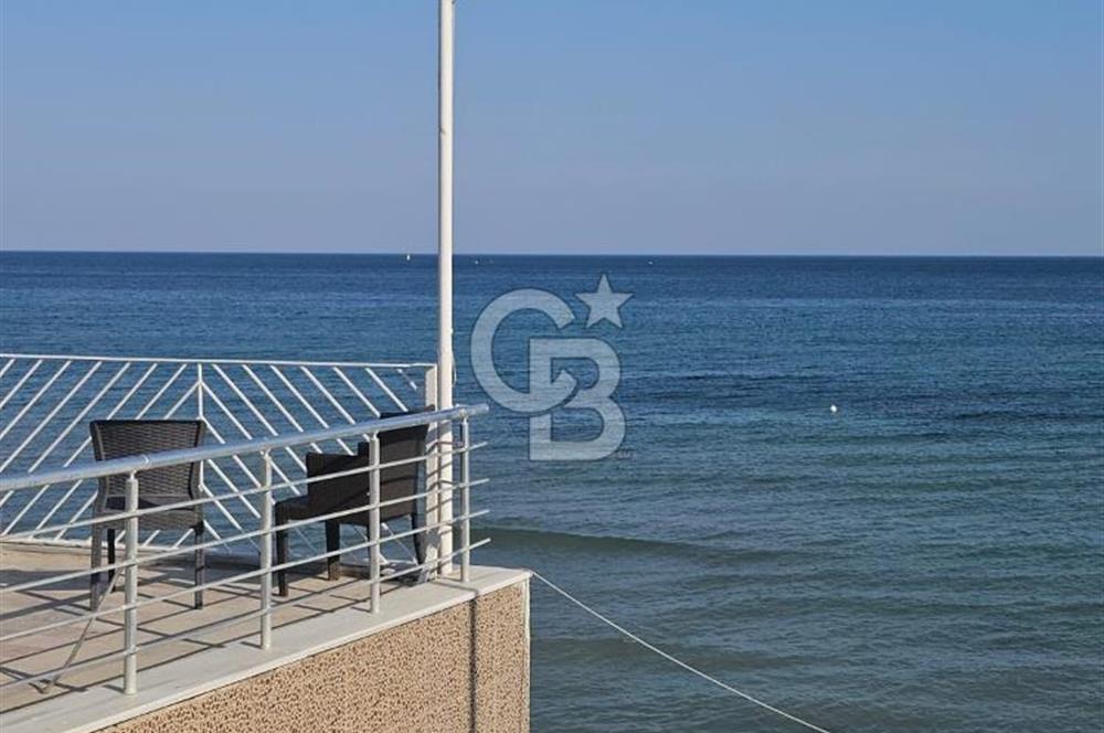 Silivri Semizkumlar'da Deniz Manzaralı Eşyalı 4+1 İkiz Villa