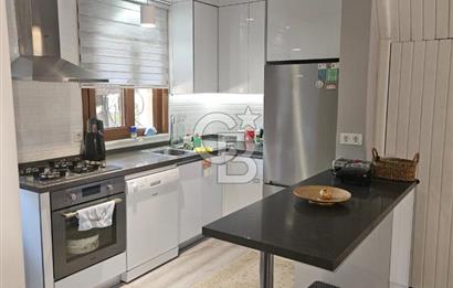 Silivri Semizkumlar'da Deniz Manzaralı Eşyalı 4+1 İkiz Villa