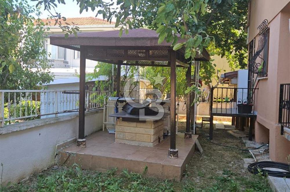 Silivri Semizkumlar'da Deniz Manzaralı Eşyalı 4+1 İkiz Villa