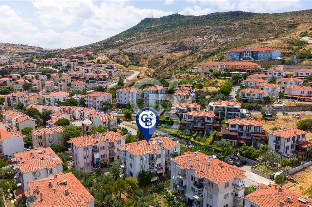 Foça Atatürk Mah. Site İçerisinde Satılık Bahçe Katı 2+1 Daire