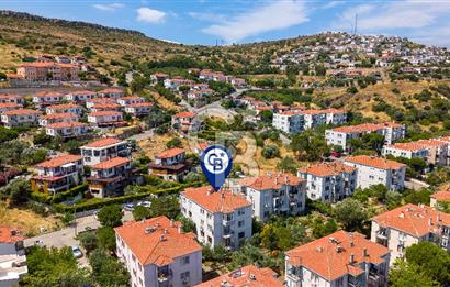 Foça Atatürk Mah. Site İçerisinde Satılık Bahçe Katı 2+1 Daire