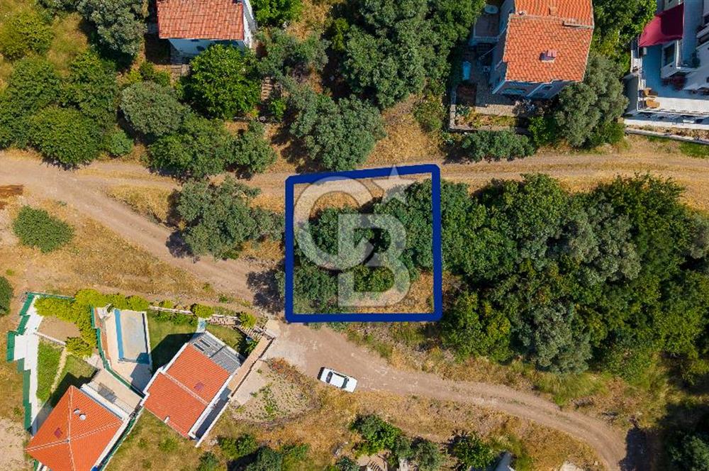 Yenifoça Donatkent Mevkiinde Satılık Deniz Manzaralı Arsa