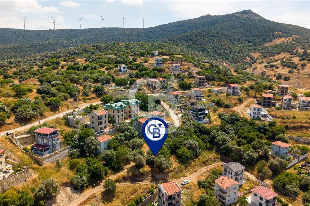 Yenifoça Donatkent Mevkiinde Satılık Deniz Manzaralı Arsa