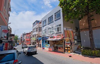 Sultanahmet'te Otel Yapımına Uygun Komple Satılık Bina