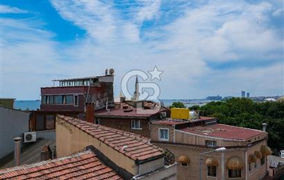 Sultanahmet'te Otel Yapımına Uygun Komple Satılık Bina