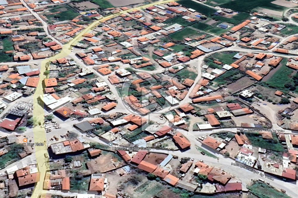CB KİNG'DEN HOTAŞLAR MAH.KÖY İÇİ YOLA CEPHE KONUMLU SATILIK ARSA