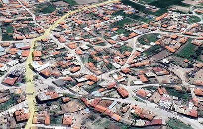 CB KİNG'DEN HOTAŞLAR MAH.KÖY İÇİ YOLA CEPHE KONUMLU SATILIK ARSA