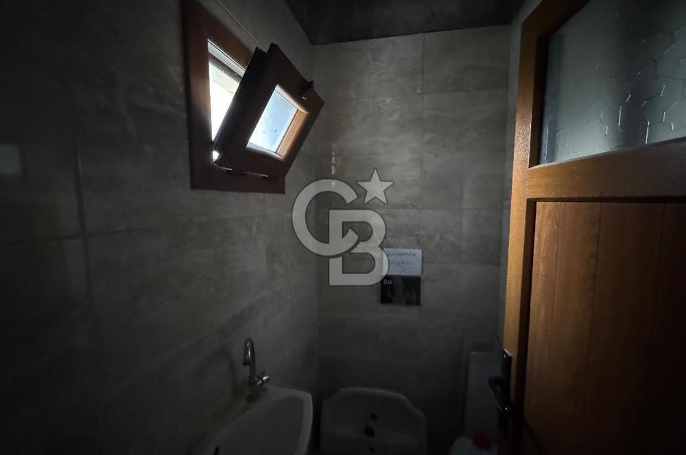 MENEMEN’DE SATILIK IKI KATLI BATARLI 362 METRE² DÜKKAN