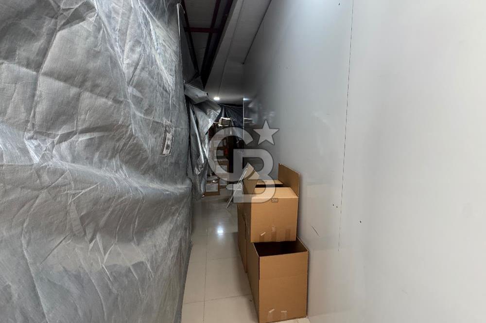MENEMEN’DE SATILIK IKI KATLI BATARLI 362 METRE² DÜKKAN