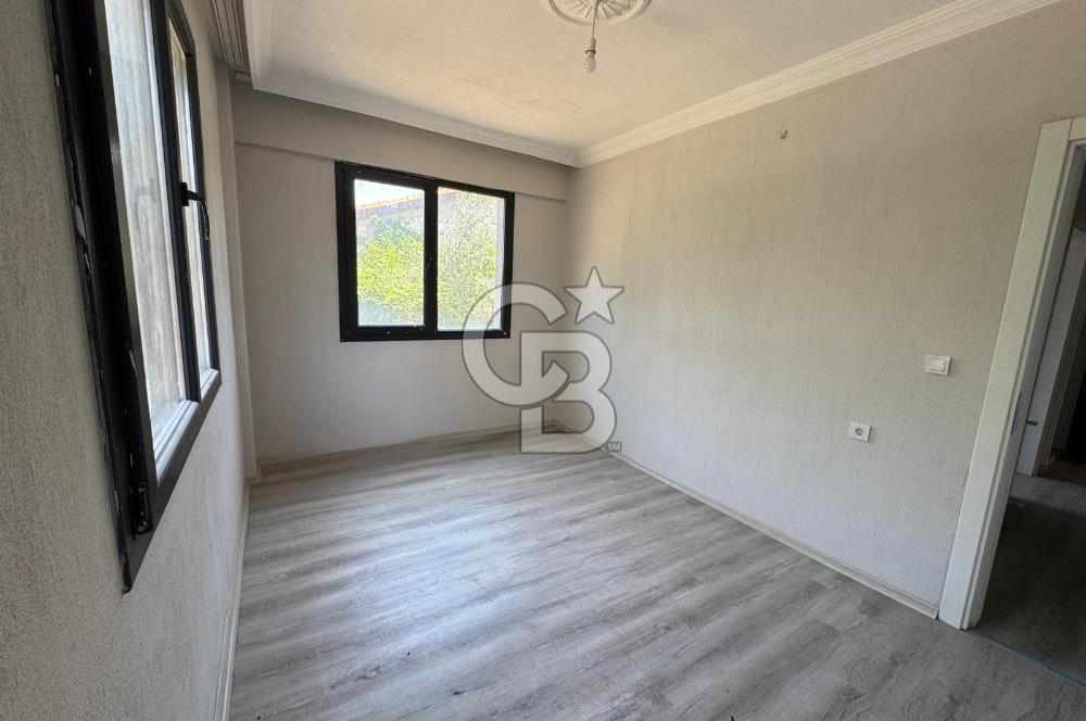 Foça Yenibağarası Mah. Kiralık 2+1 Bahçe Katı Daire