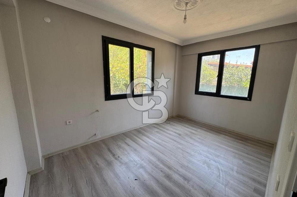 Foça Yenibağarası Mah. Kiralık 2+1 Bahçe Katı Daire