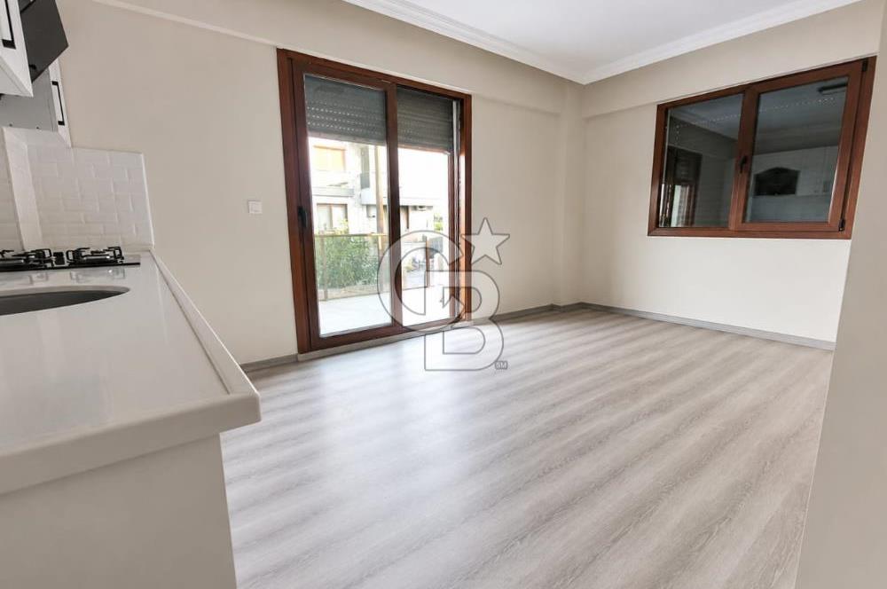 Foça Yenibağarası Mah. Kiralık 2+1 Bahçe Katı Daire