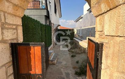 Foça Kazım Dirik Mah. 2+1 Açık Mutfak Eşyalı Kiralık Daire