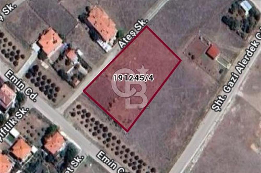 ANKARA ÇUBUK YILDIRIM BEYAZIT MAHALLESİ'NDE 296 m² HİSSELİ İMARLI ARSA